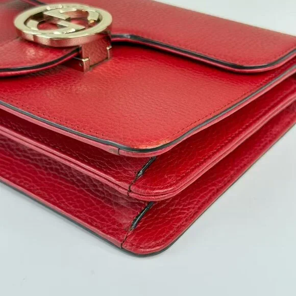 Gucci Red Leather GG Logo Crossbody Bag with Chain Strap & Gold Hardware - Picture 8 of 10
